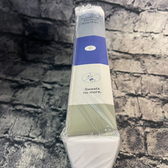 Coop Home Goods 60x50" Cloud Modern Solid Spandex Knitted Cooling Throw Blanket - Picture 13 of 13